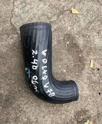 Volvo V70 Intercooler hose/pipe