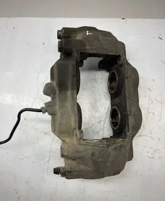 Toyota Hilux VIII Front brake caliper 