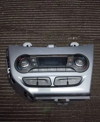 Ford Focus Climate control unit BM5T18C612CL BM18A09541 BM5T-18C612-CL