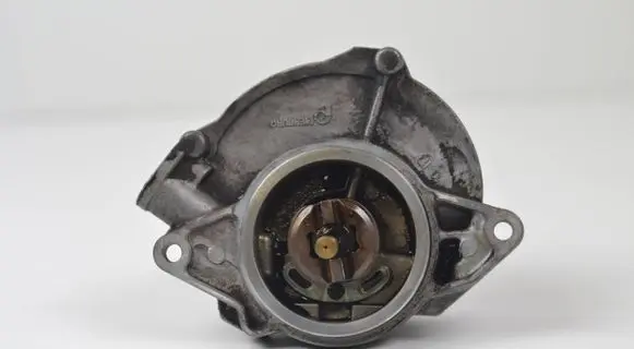 Audi A6 S6 C6 4F Vacuum pump 057145100T