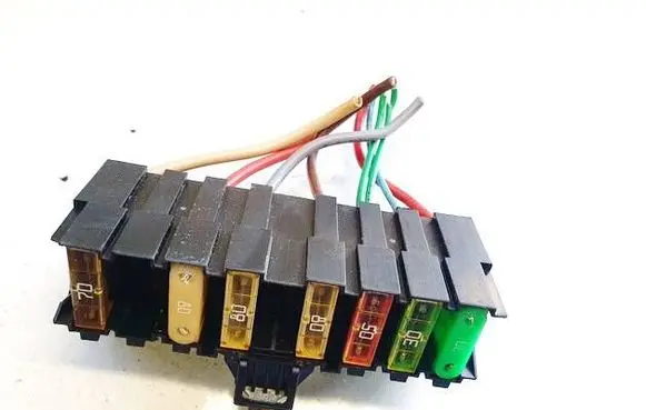 Citroen C4 I Fuse box set 9636079380 1197210