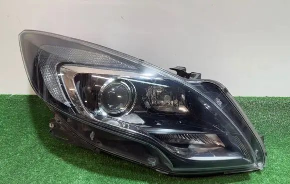 Opel Zafira C Headlight/headlamp 030126328200