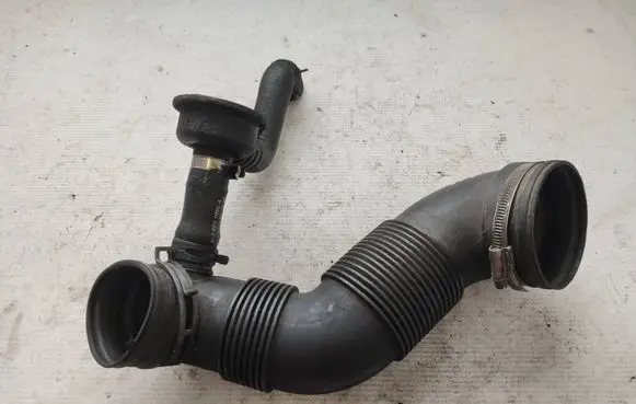 Volkswagen II LT Air intake hose/pipe 2D0129627B