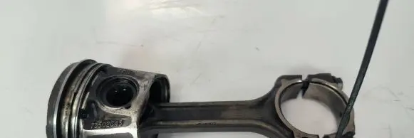 Opel Corsa C Piston with connecting rod 73502643