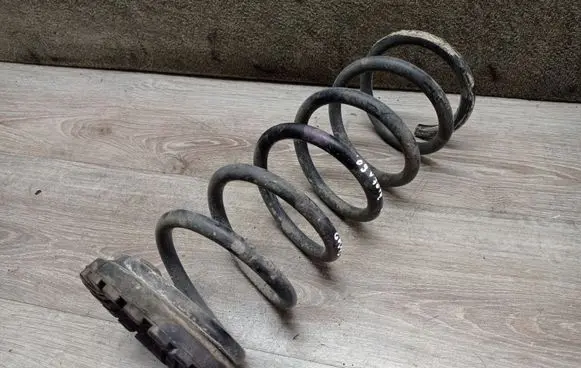 Volvo V70 Rear coil spring