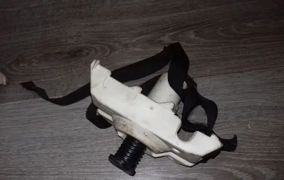 Volvo V70 Spare wheel mounting bracket 8626133 9159082
