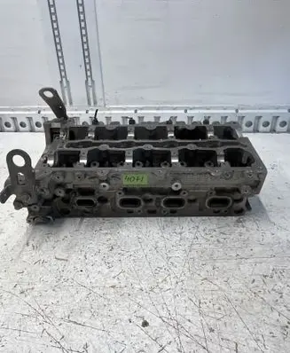 Mercedes-Benz Sprinter W906 Engine head R6510160201