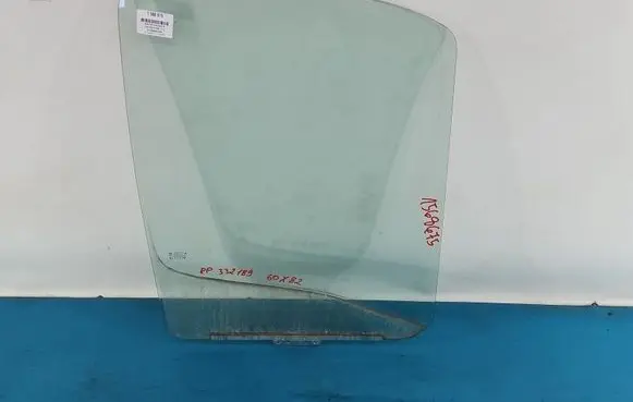 Iveco Daily 4th gen Front door window glass four-door IMPRK1586675