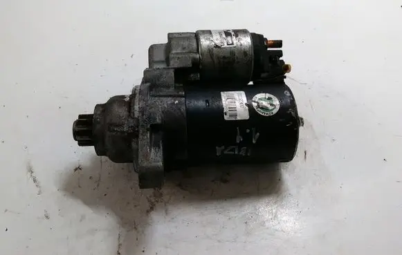 Seat Ibiza III (6L) Starter motor 0001120400