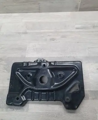 Battery tray
