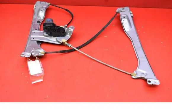 Renault Clio III Front door window regulator with motor 8200291145