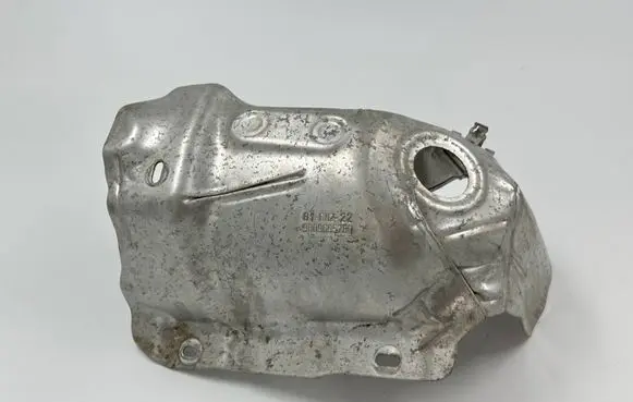 Exhaust heat shield