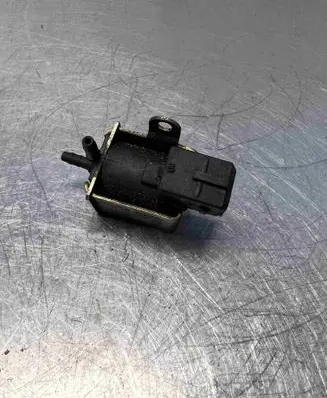 Audi A6 S6 C5 4B Turbo solenoid valve 026906283