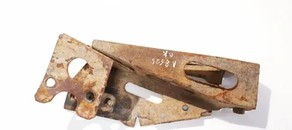 Renault Master II Bracket in trunk/boot 8200395102b
