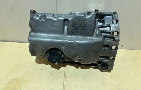 Skoda Octavia Mk3 (5E) Oil sump 05E103601C 04C907660A