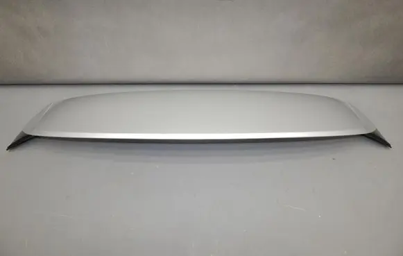 Tailgate/trunk spoiler