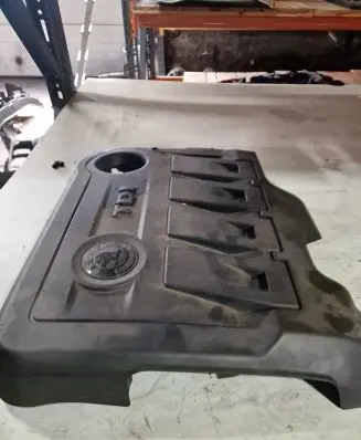 Skoda Superb B6 (3T) Engine cover (trim)