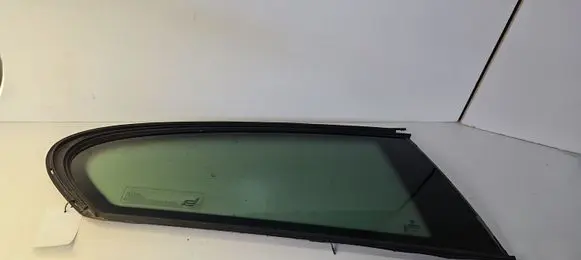 BMW 1 F20 F21 Rear side window 169258