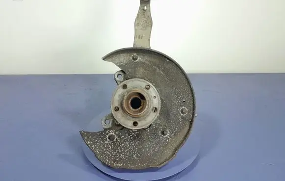 Volvo S90, V90 Front wheel hub spindle knuckle 31682225