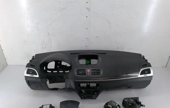 Renault Megane III Dashboard 