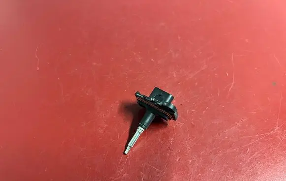 BMW X1 U11 Mass air flow meter 8485041