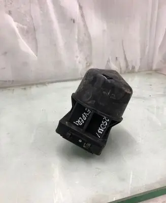 Peugeot Expert Rear coil spring rubber mount 9814021380