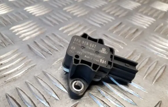 Audi A4 S4 B7 8E 8H Airbag deployment crash/impact sensor 8P0955557