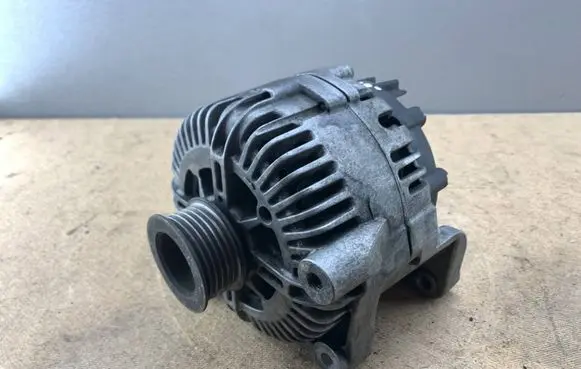 BMW 7 E65 E66 Generator/alternator 7789981 12317789981 12317802929