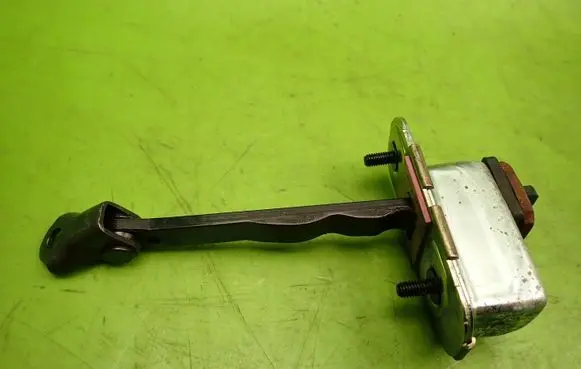 Hyundai i30 Front door check strap stopper 