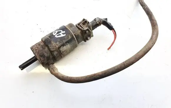 Nissan Primera Windscreen/windshield washer pump 20860