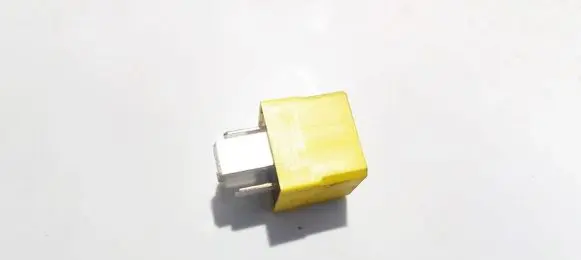Renault Scenic I Other relay 90226846 4ra007793-06