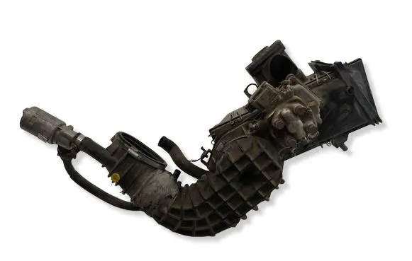 Audi 80 90 B3 Fuel distributor 0438101035 035133843 026133837G