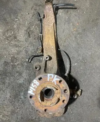 Audi Q7 4L Front wheel hub spindle knuckle