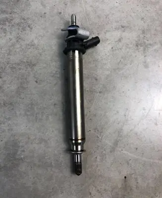 Mercedes-Benz GLE W167 Fuel injector A2560705600 0261500805