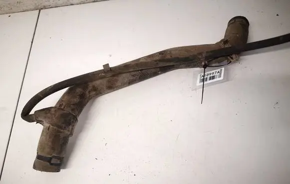 Volkswagen PASSAT B3 Engine coolant pipe/hose 
