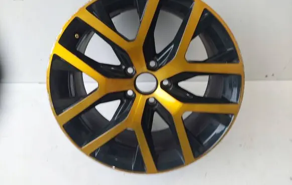 Volkswagen Beetle A5 R18 alloy rim 5C0601025BS