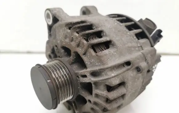 Citroen C3 Generator/alternator 9665617780 TG15C134 2605546A