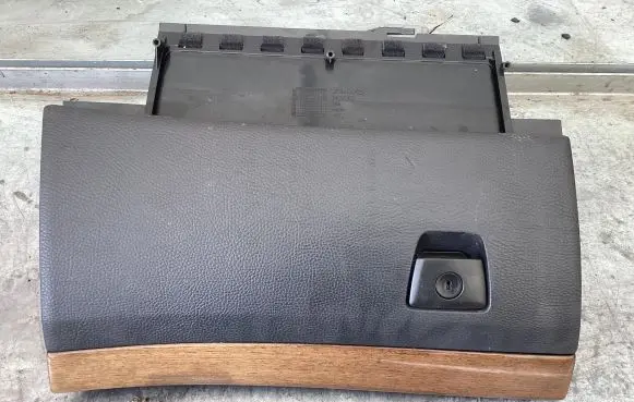 Glove box set