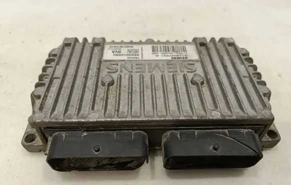 Citroen C3 Engine control unit/module 9650010680 S118047521A 8200031512