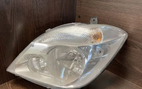 Mercedes-Benz Sprinter W906 Headlight/headlamp A9068200161 9068200161