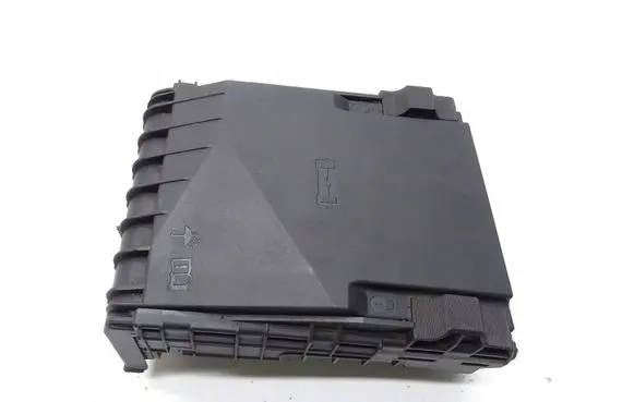 Volkswagen Scirocco Fuse box set 1K0937125D
