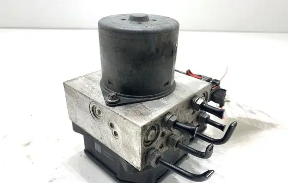 Volkswagen PASSAT B7 ABS Pump 3AA614109AQ