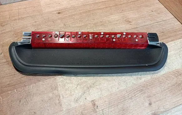 BMW 3 E90 E91 Third/center stoplight 021871 479011