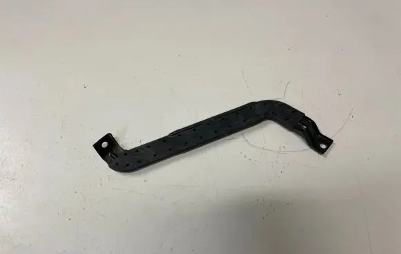 BMW 3 E90 E91 Battery bracket 7549425