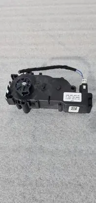 Mercedes-Benz C W204 Tailgate boot lock/latch motor A2047500060 6NW00942400
