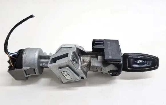 Ford C-MAX II Ignition lock 3M513F880AE
