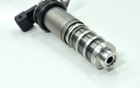 BMW M3 F80 Camshaft vanos timing valve 8605123 11368605123