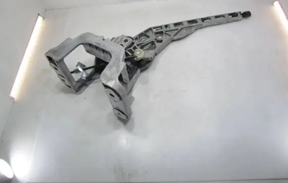Volkswagen Caddy Hand brake release handle 1T1711303M 00003690