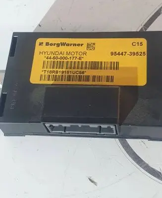 Hyundai Santa Fe Transfer box differential control unit 9544739525 5000177E