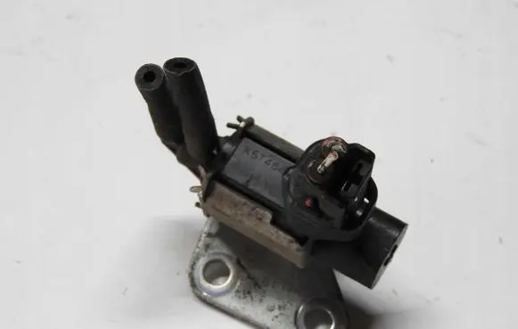 Mitsubishi ASX Fuel pressure regulator K5T46494